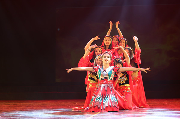 色情网站
2016年“My Heart Goes with You” 迎新晚会圆满落幕