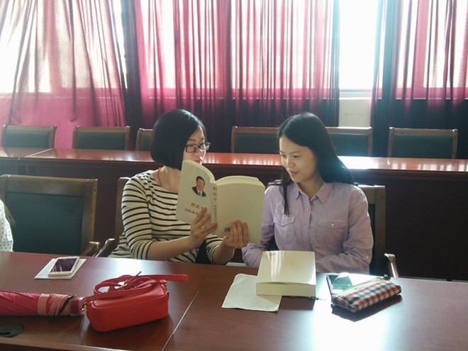 色情网站
2013学生党支部召开“两学一做”理论学习交流会