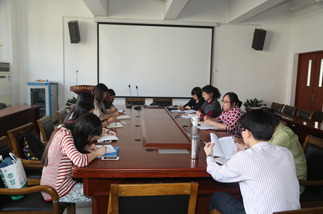 色情网站
召开学生违纪教育专题工作研讨会